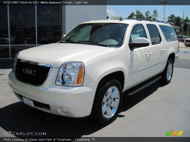 White Diamond Tricoat / Light Tan 2010 GMC Yukon XL SLT