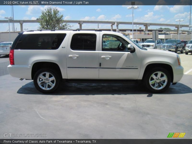 White Diamond Tricoat / Light Tan 2010 GMC Yukon XL SLT