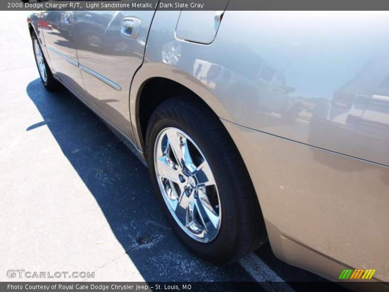 Light Sandstone Metallic / Dark Slate Gray 2008 Dodge Charger R/T
