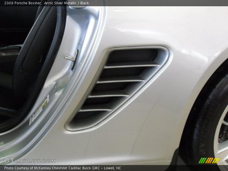 Arctic Silver Metallic / Black 2009 Porsche Boxster