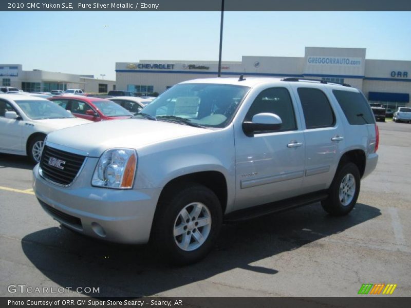 Pure Silver Metallic / Ebony 2010 GMC Yukon SLE