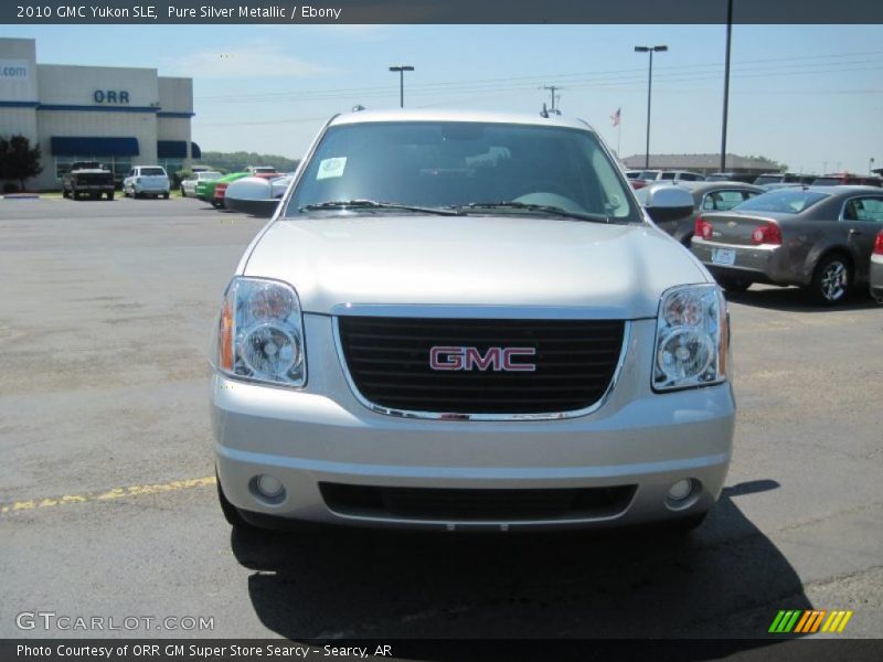 Pure Silver Metallic / Ebony 2010 GMC Yukon SLE