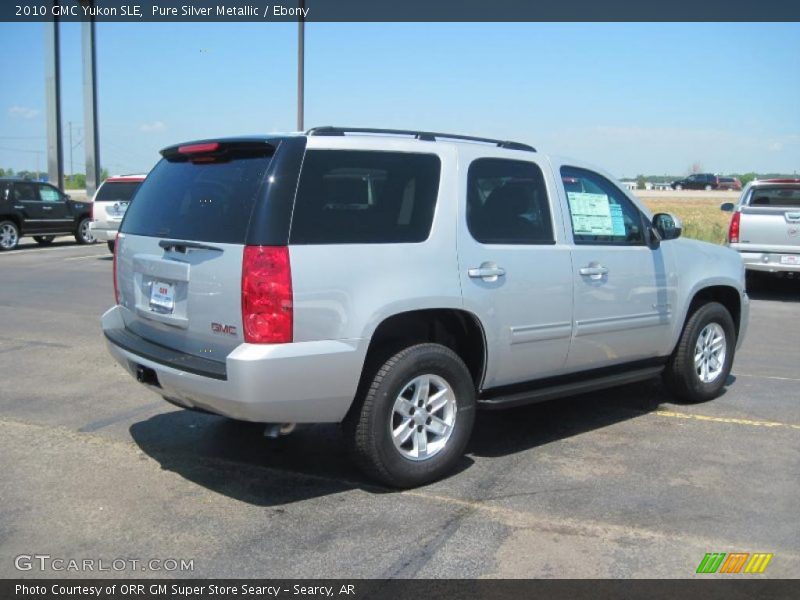 Pure Silver Metallic / Ebony 2010 GMC Yukon SLE