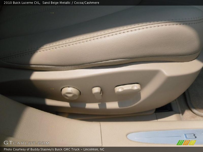 Sand Beige Metallic / Cocoa/Cashmere 2010 Buick Lucerne CXL