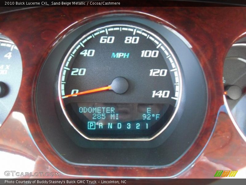 Sand Beige Metallic / Cocoa/Cashmere 2010 Buick Lucerne CXL