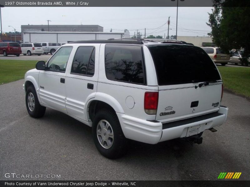 White / Gray 1997 Oldsmobile Bravada AWD