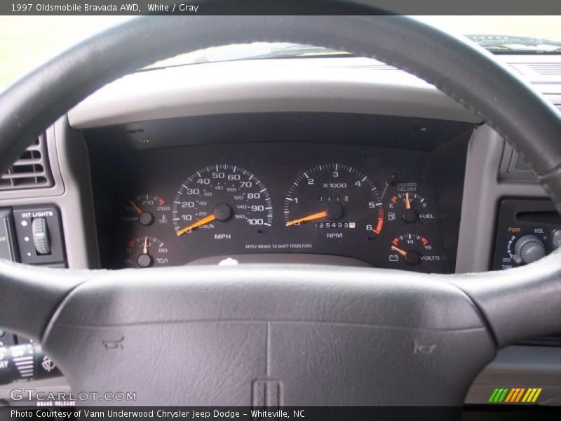 White / Gray 1997 Oldsmobile Bravada AWD