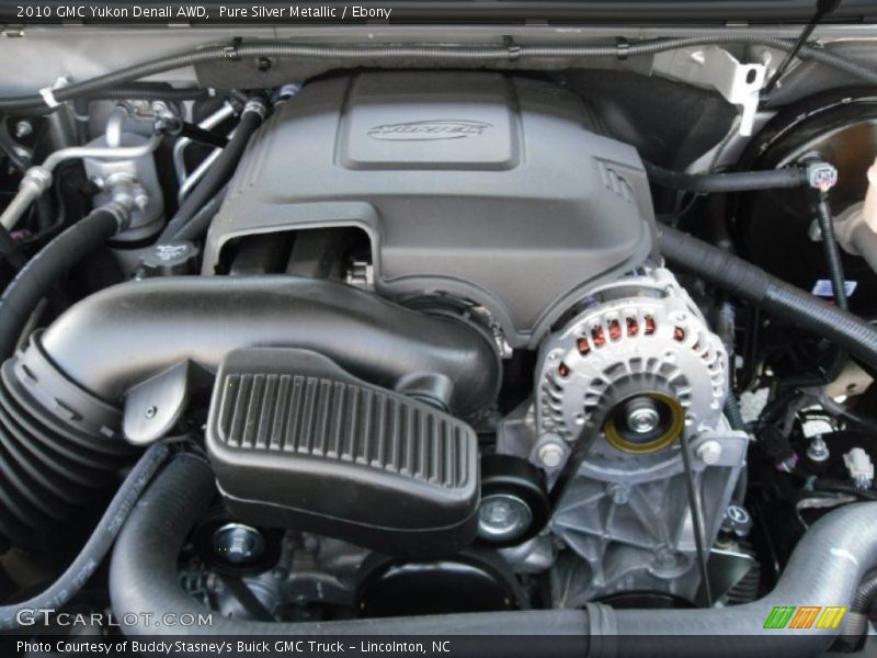 Pure Silver Metallic / Ebony 2010 GMC Yukon Denali AWD