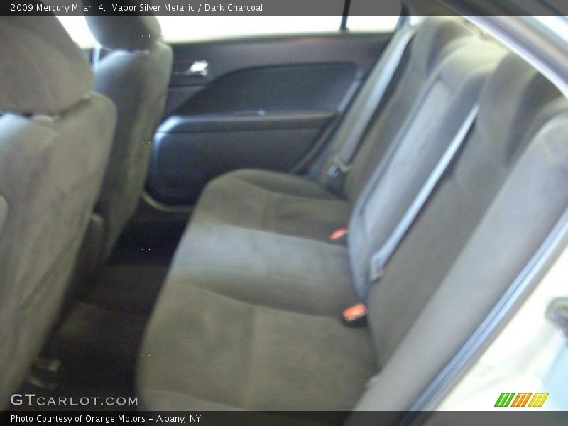 Vapor Silver Metallic / Dark Charcoal 2009 Mercury Milan I4