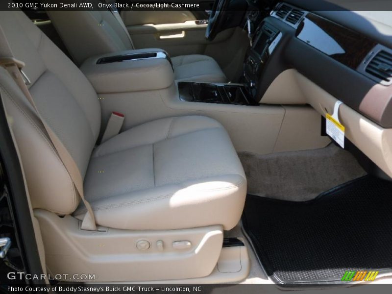 Onyx Black / Cocoa/Light Cashmere 2010 GMC Yukon Denali AWD