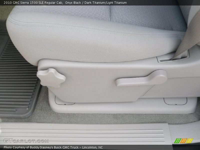 Onyx Black / Dark Titanium/Light Titanium 2010 GMC Sierra 1500 SLE Regular Cab