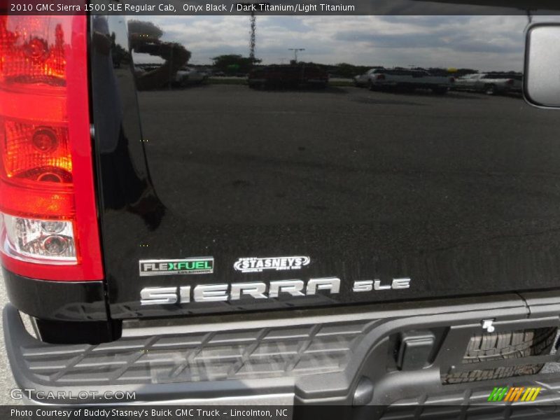 Onyx Black / Dark Titanium/Light Titanium 2010 GMC Sierra 1500 SLE Regular Cab