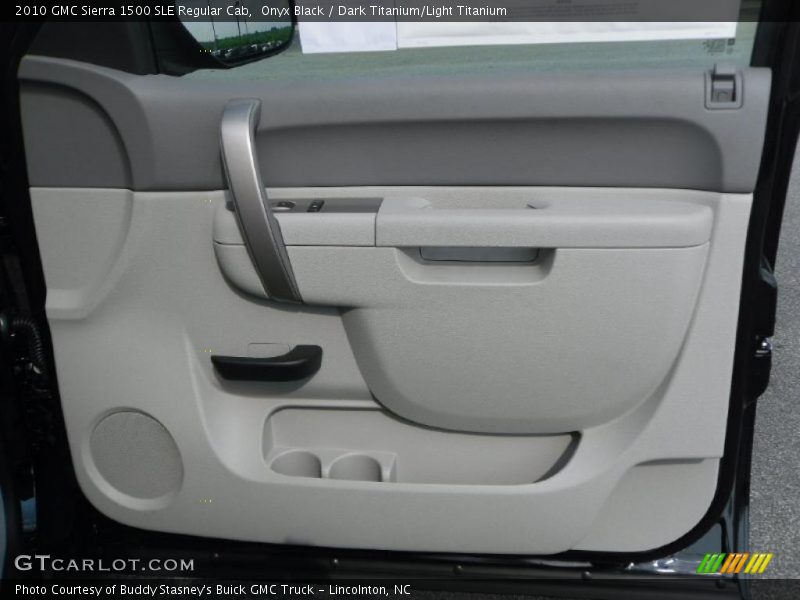 Onyx Black / Dark Titanium/Light Titanium 2010 GMC Sierra 1500 SLE Regular Cab