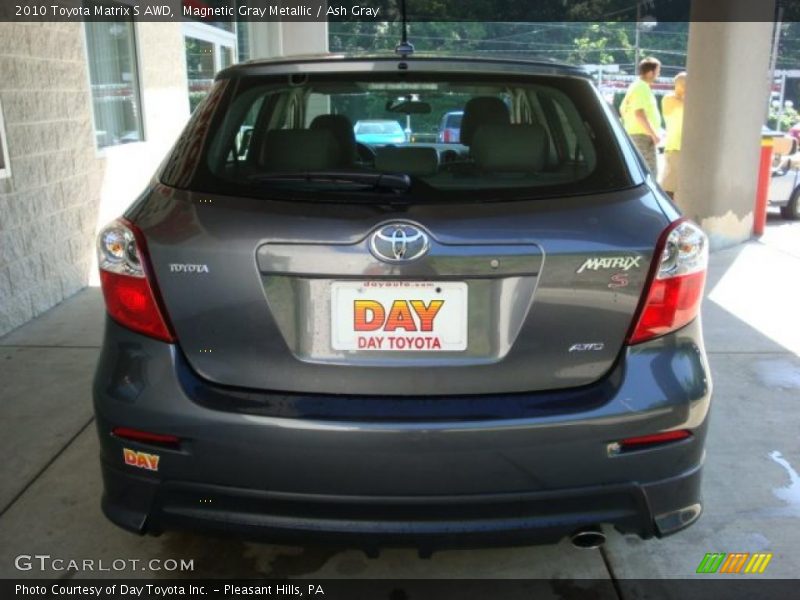 Magnetic Gray Metallic / Ash Gray 2010 Toyota Matrix S AWD