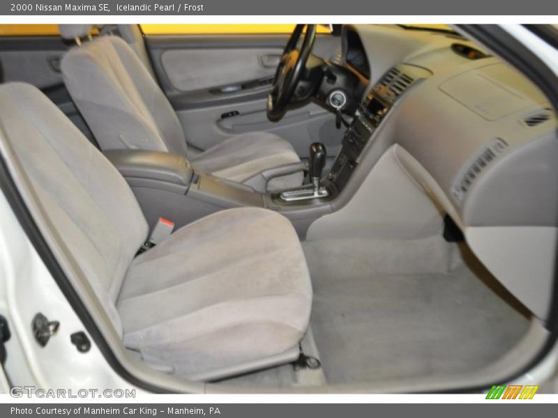 Icelandic Pearl / Frost 2000 Nissan Maxima SE