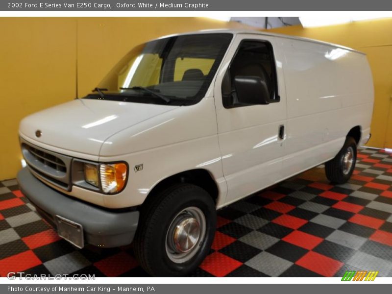 Oxford White / Medium Graphite 2002 Ford E Series Van E250 Cargo