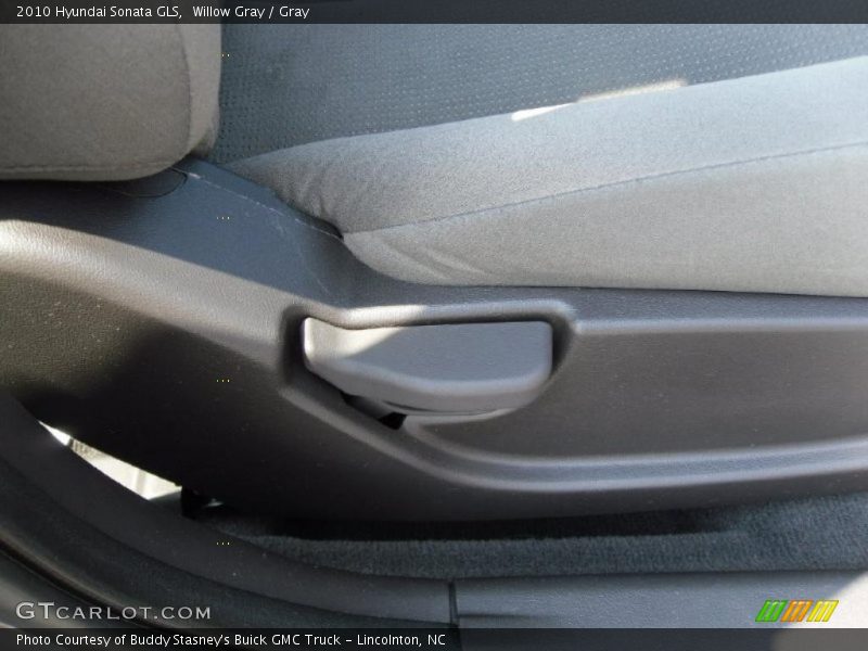 Willow Gray / Gray 2010 Hyundai Sonata GLS
