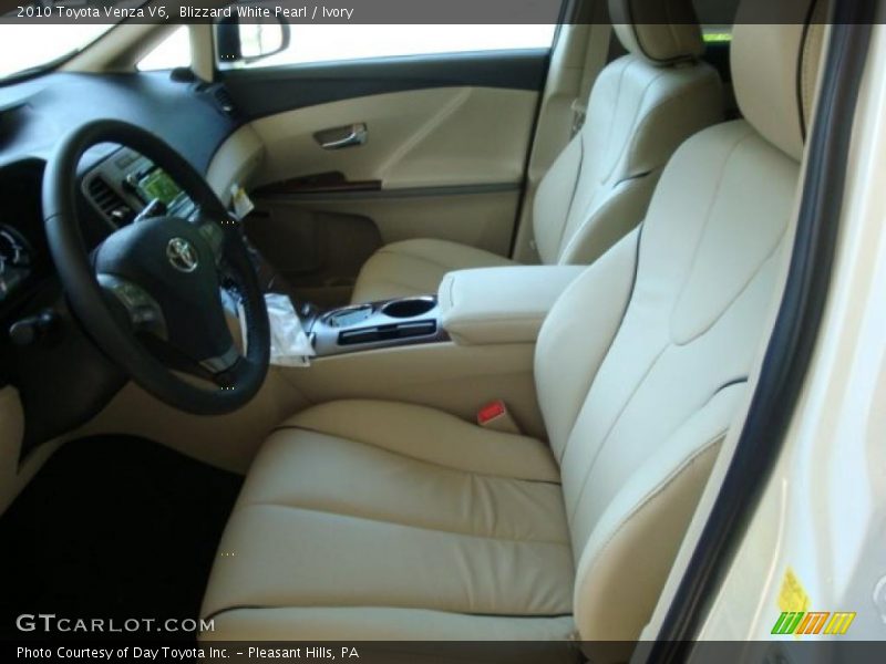 Blizzard White Pearl / Ivory 2010 Toyota Venza V6