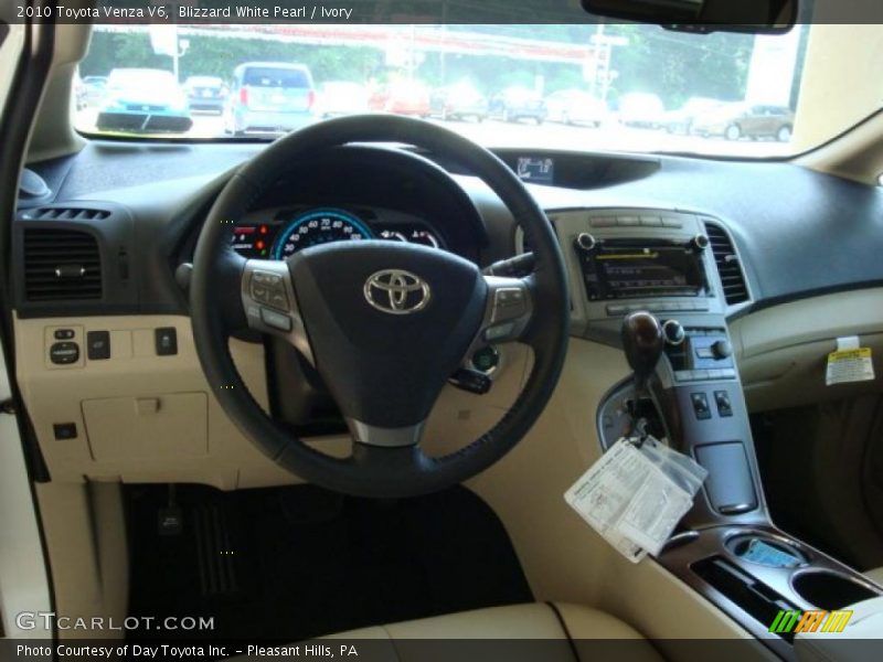 Blizzard White Pearl / Ivory 2010 Toyota Venza V6