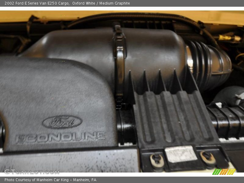 Oxford White / Medium Graphite 2002 Ford E Series Van E250 Cargo
