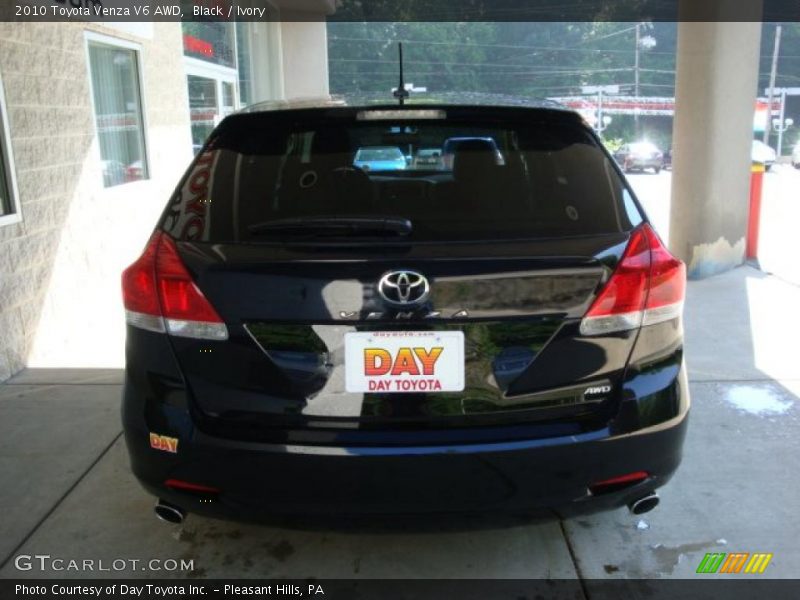 Black / Ivory 2010 Toyota Venza V6 AWD