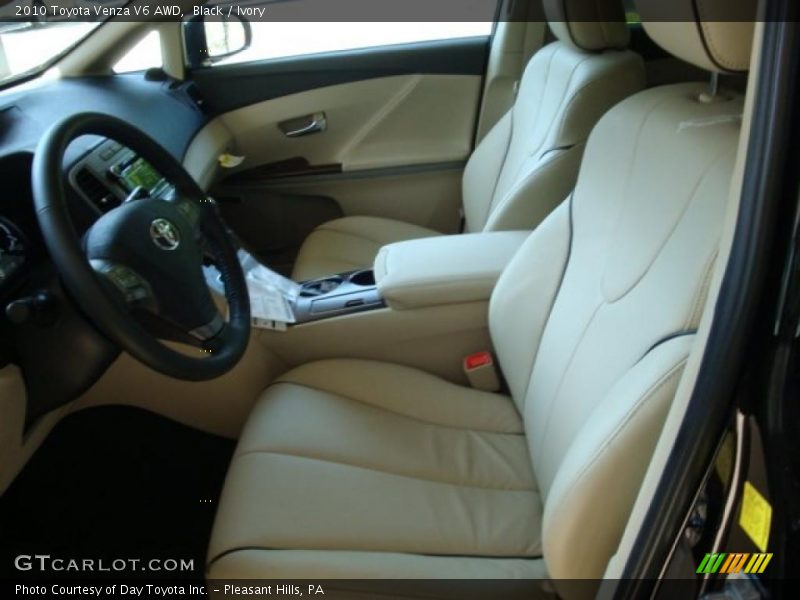 Black / Ivory 2010 Toyota Venza V6 AWD