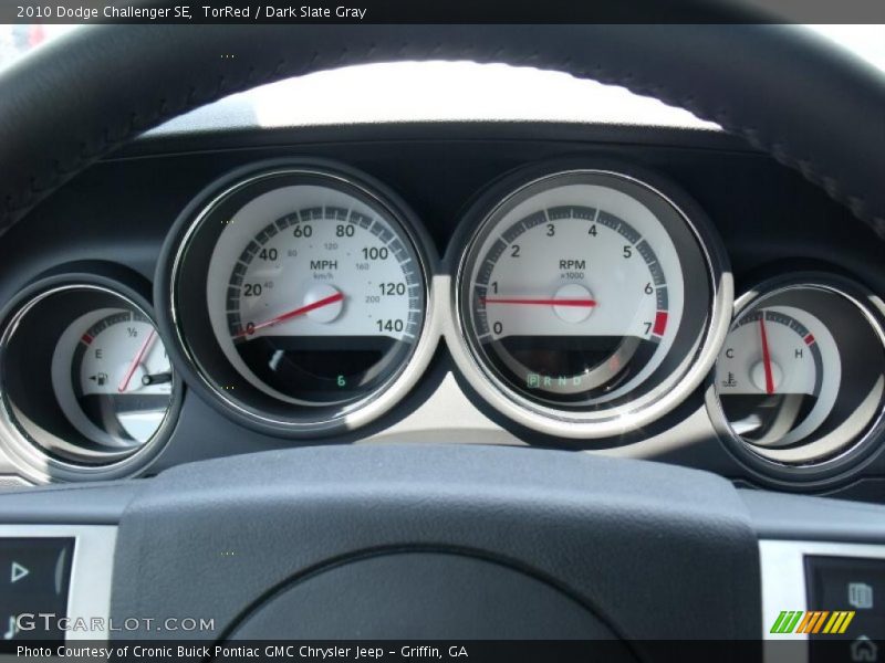 TorRed / Dark Slate Gray 2010 Dodge Challenger SE