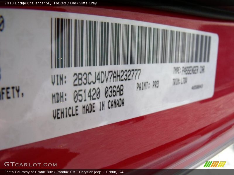 TorRed / Dark Slate Gray 2010 Dodge Challenger SE