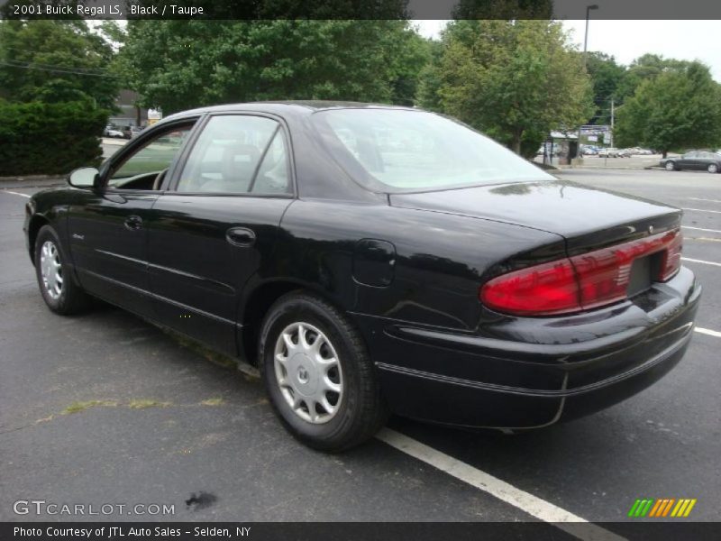 Black / Taupe 2001 Buick Regal LS