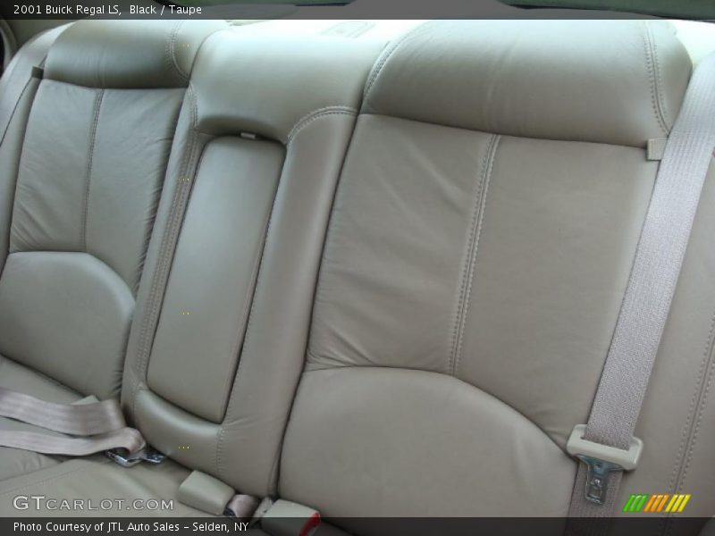 Black / Taupe 2001 Buick Regal LS