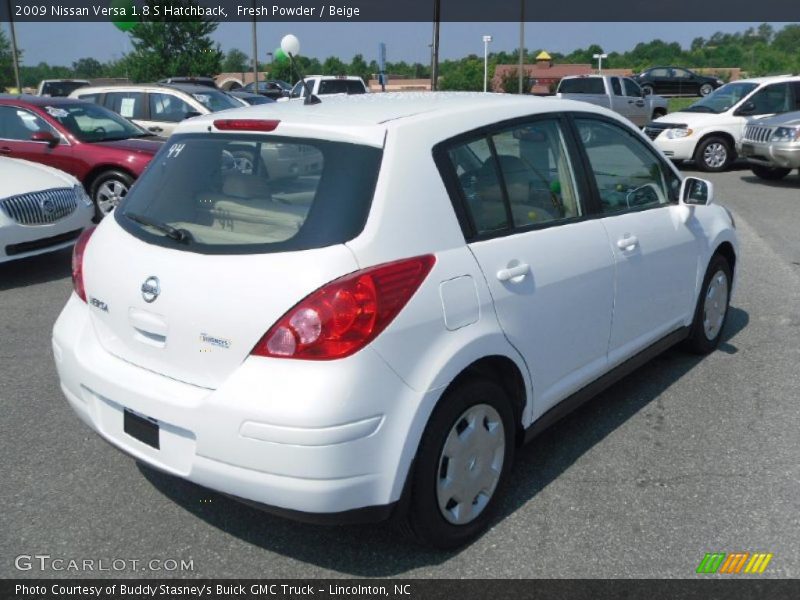 Fresh Powder / Beige 2009 Nissan Versa 1.8 S Hatchback