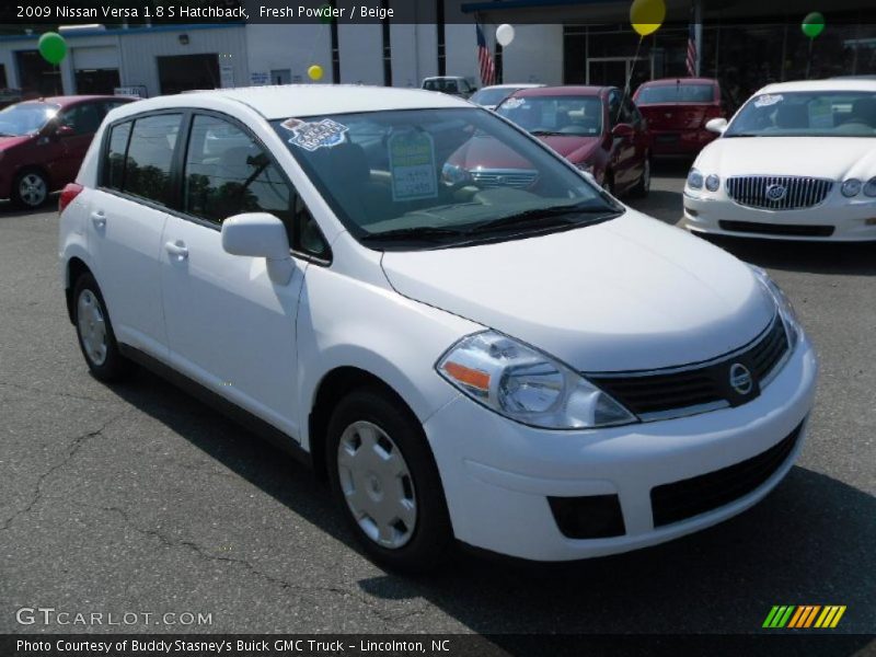 Fresh Powder / Beige 2009 Nissan Versa 1.8 S Hatchback