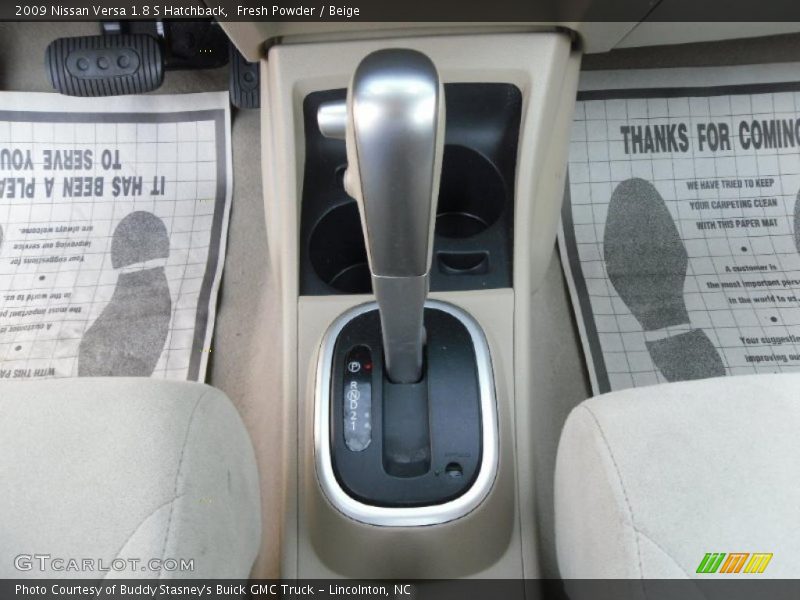 Fresh Powder / Beige 2009 Nissan Versa 1.8 S Hatchback