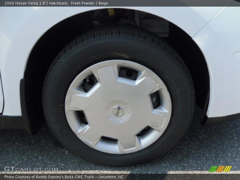 Fresh Powder / Beige 2009 Nissan Versa 1.8 S Hatchback