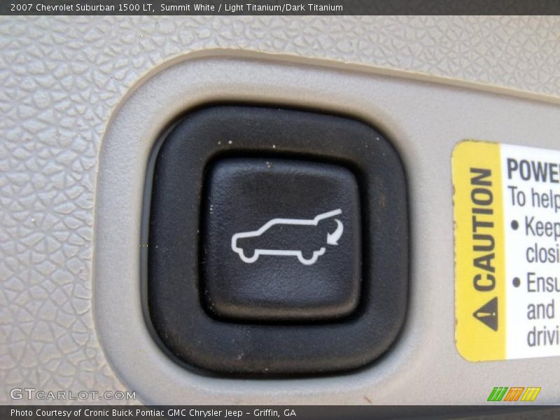 Summit White / Light Titanium/Dark Titanium 2007 Chevrolet Suburban 1500 LT