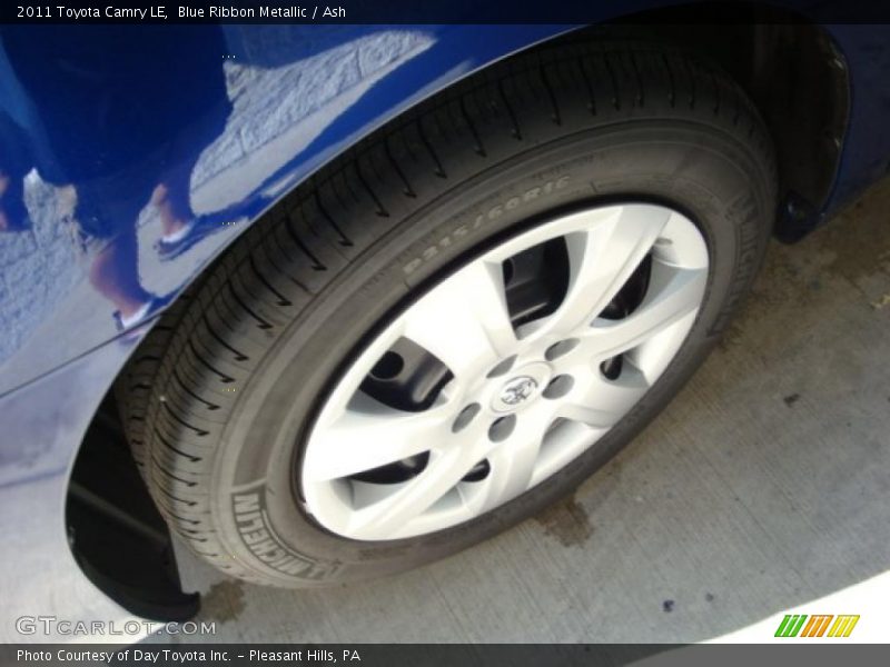 Blue Ribbon Metallic / Ash 2011 Toyota Camry LE