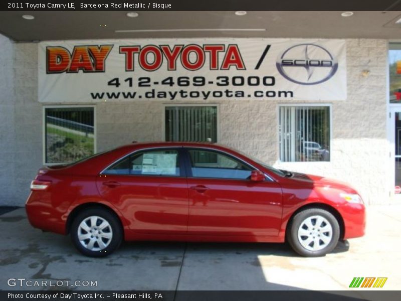 Barcelona Red Metallic / Bisque 2011 Toyota Camry LE