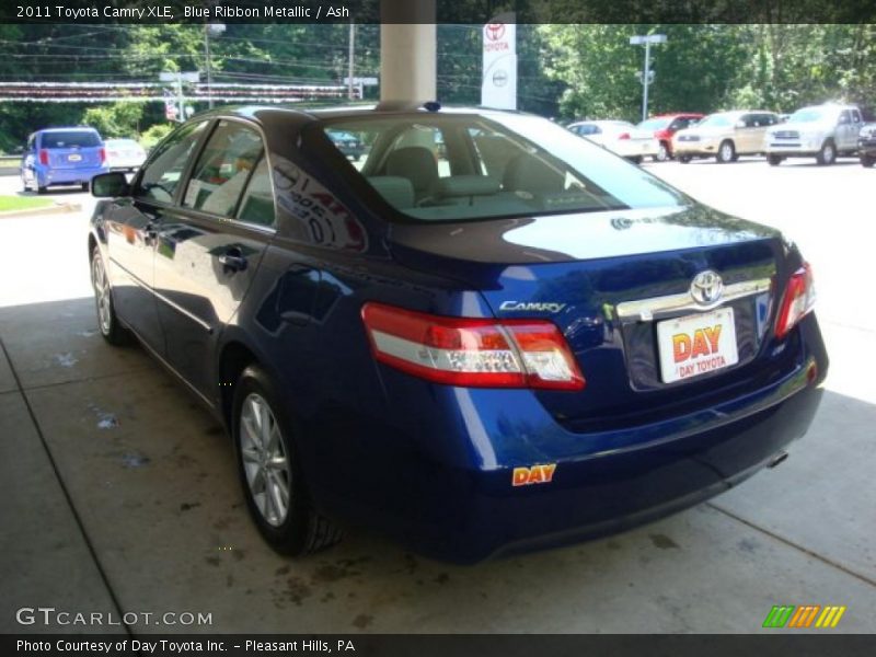 Blue Ribbon Metallic / Ash 2011 Toyota Camry XLE