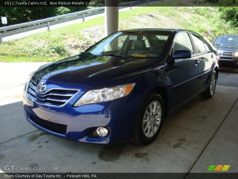 Blue Ribbon Metallic / Ash 2011 Toyota Camry XLE