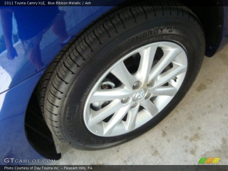 Blue Ribbon Metallic / Ash 2011 Toyota Camry XLE