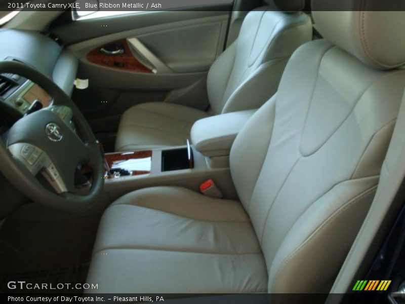 Blue Ribbon Metallic / Ash 2011 Toyota Camry XLE
