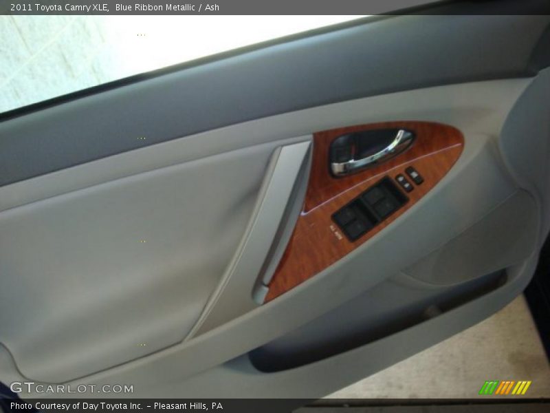 Blue Ribbon Metallic / Ash 2011 Toyota Camry XLE