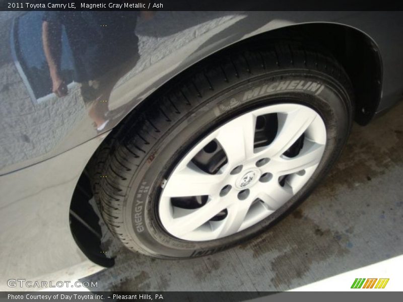 Magnetic Gray Metallic / Ash 2011 Toyota Camry LE