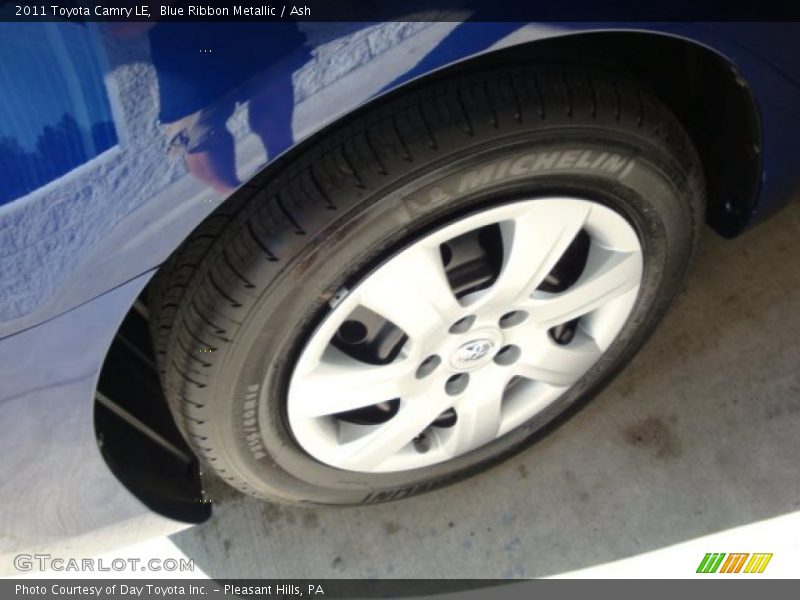 Blue Ribbon Metallic / Ash 2011 Toyota Camry LE