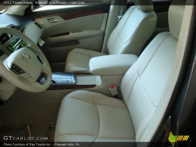 Magnetic Gray Metallic / Light Gray 2011 Toyota Avalon