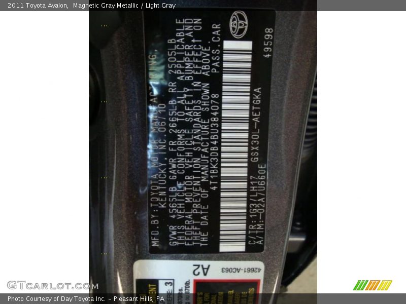 Magnetic Gray Metallic / Light Gray 2011 Toyota Avalon