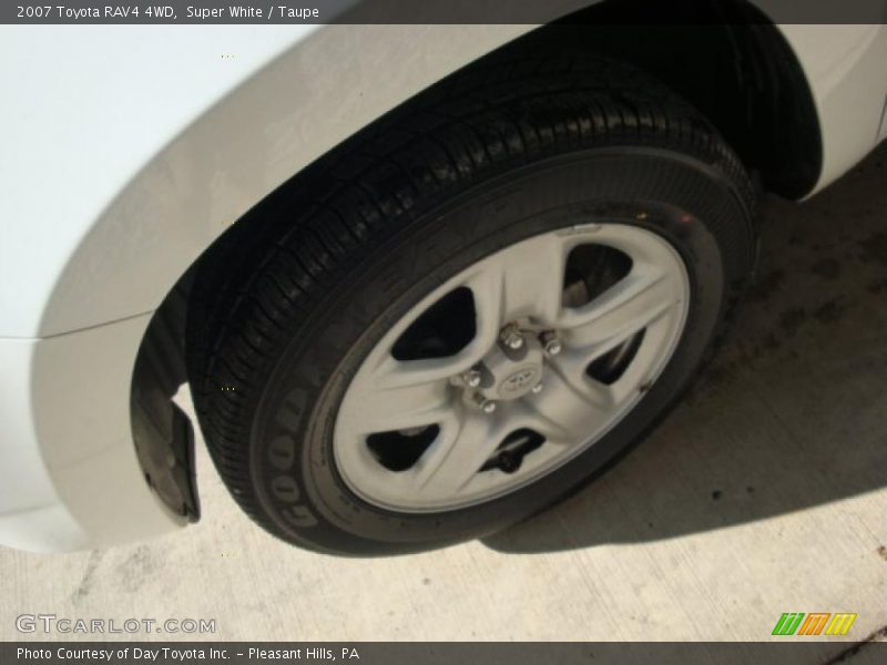 Super White / Taupe 2007 Toyota RAV4 4WD