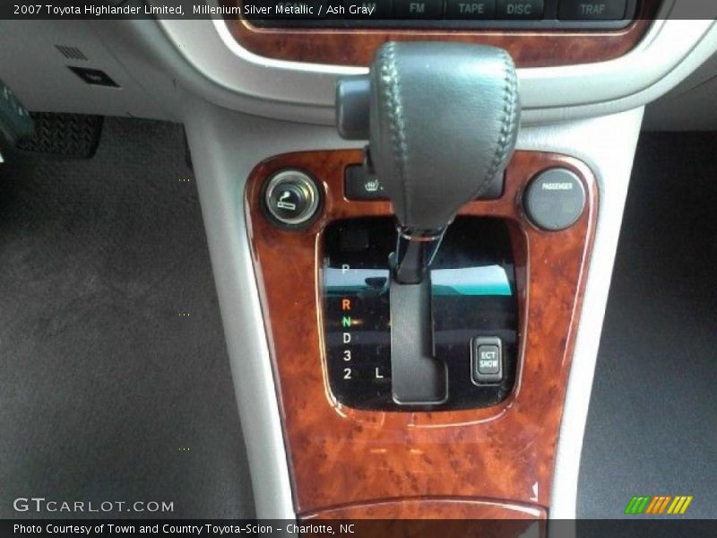 Millenium Silver Metallic / Ash Gray 2007 Toyota Highlander Limited