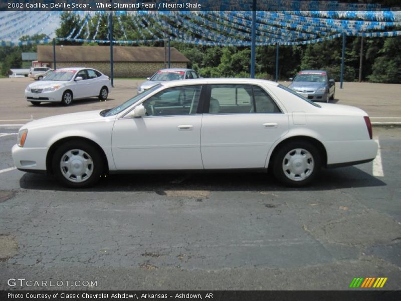 White Diamond Pearl / Neutral Shale 2002 Cadillac DeVille Sedan