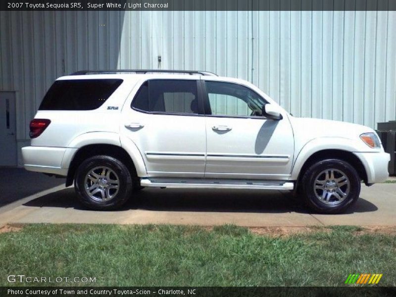 Super White / Light Charcoal 2007 Toyota Sequoia SR5